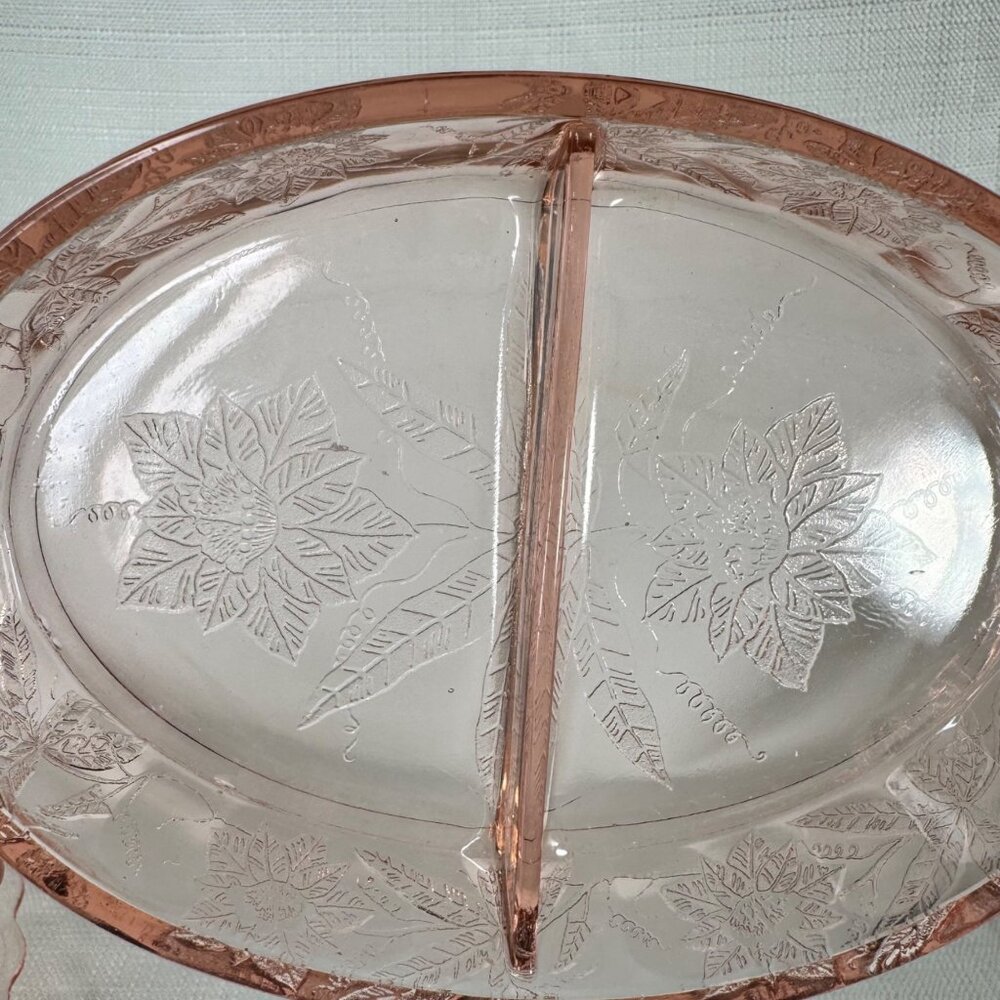 Jeannette Vintage Pink Depression Glass Divided Relish Dish Poinsettia Design 8” - Picture 4 of 16